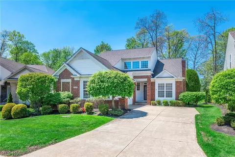 7812 Rockdove Ln, Concord Twp, OH 44077