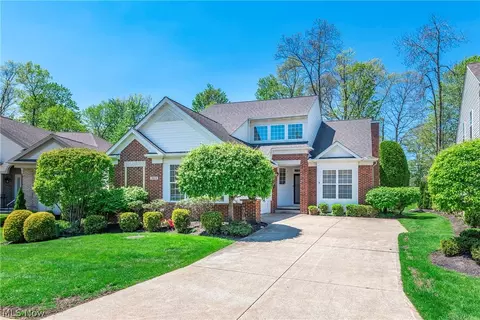 7812 Rockdove Ln, Concord Twp, OH 44077