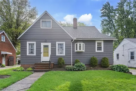 4289 W 229th St, Fairview Park, OH 44126