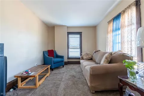 Living - 206 Ingram Ave SW, Canton, OH 44710 photo 4 of 4