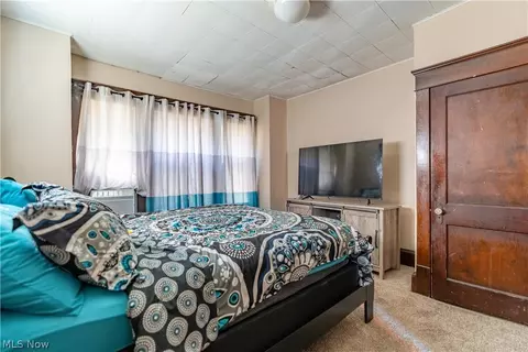 Bedroom - 206 Ingram Ave SW, Canton, OH 44710 photo 2 of 6