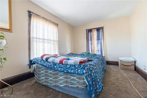 Bedroom - 206 Ingram Ave SW, Canton, OH 44710 photo 5 of 6