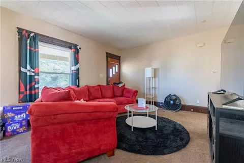 Living - 206 Ingram Ave SW, Canton, OH 44710 photo 2 of 4