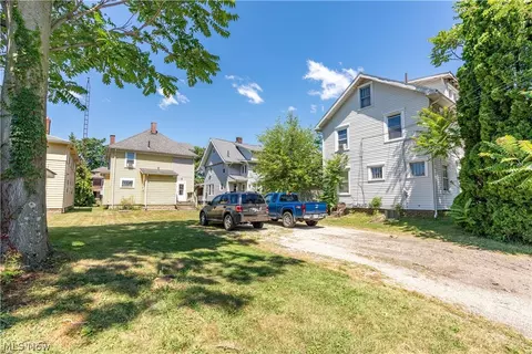 Exterior - 206 Ingram Ave SW, Canton, OH 44710 photo 5 of 5