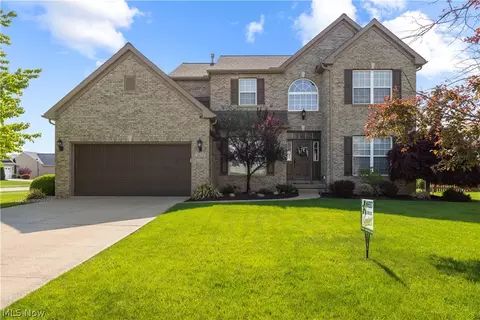 4625 Crossing Trl, Lorain, OH 44053