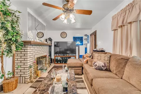 Living - 1533 E 195th St, Euclid, OH 44117 photo 2 of 3