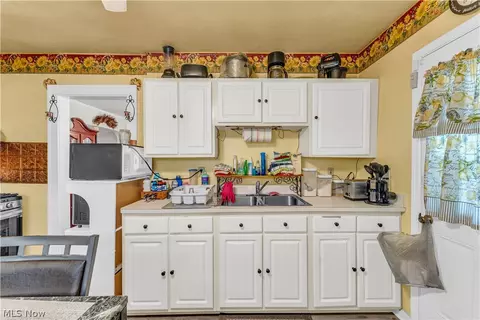 Kitchen - 1533 E 195th St, Euclid, OH 44117 photo 1 of 2