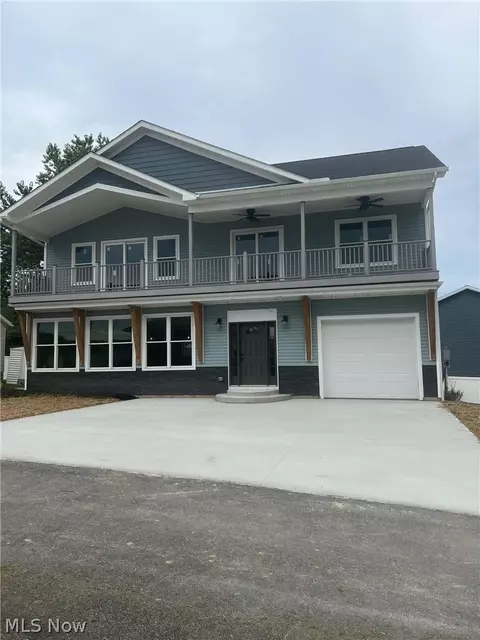 10556 E Bayshore Rd, Lakeside Marblehead, OH 43440