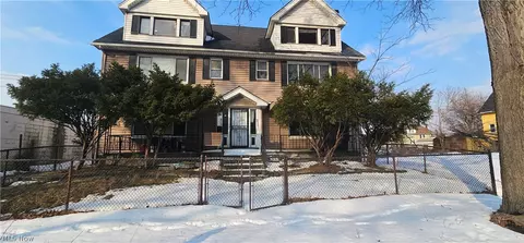 8823 Yale Ave, Cleveland, OH 44108