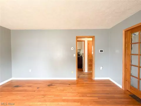 Living - 1664 Douglas Rd, Wickliffe, OH 44092 photo 1 of 5