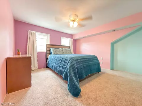 Bedroom - 1664 Douglas Rd, Wickliffe, OH 44092 photo 3 of 4