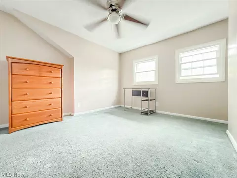 Bedroom - 1664 Douglas Rd, Wickliffe, OH 44092 photo 2 of 4