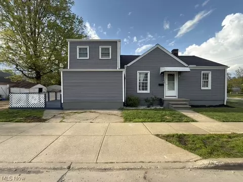 1664 Douglas Rd, Wickliffe, OH 44092