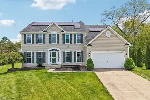 16264 Selby Cir, Strongsville, OH 44136