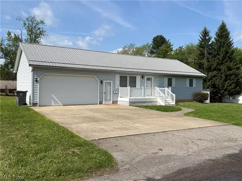 1945 Nair St, Youngstown, OH 44505