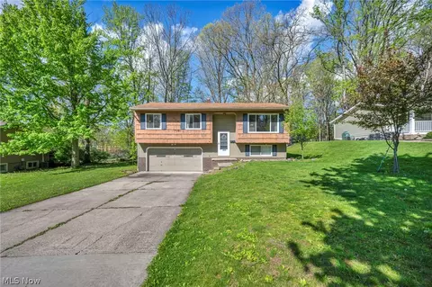 9446 Concord Cir, Twinsburg, OH 44087