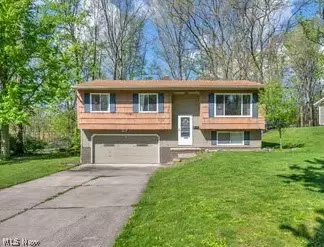 9446 Concord Cir, Twinsburg, OH 44087