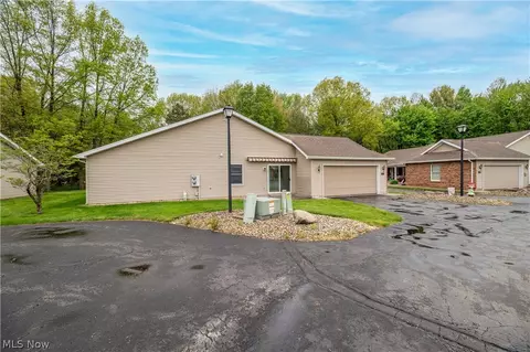 Exterior - 7062 West Blvd #1, Boardman, OH 44512 photo 2 of 4