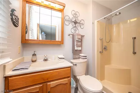 Bath - 7062 West Blvd #1, Boardman, OH 44512 photo 1 of 4