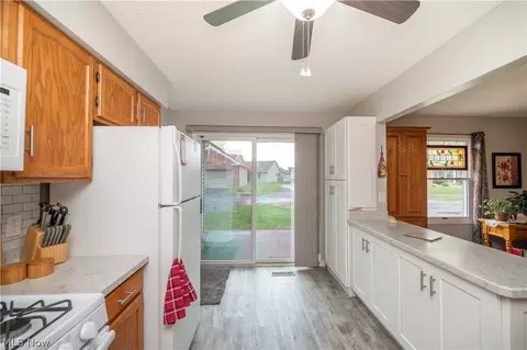 Kitchen - 7062 West Blvd #1, Boardman, OH 44512 photo 3 of 5