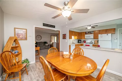Dining - 7062 West Blvd #1, Boardman, OH 44512 photo 2 of 3