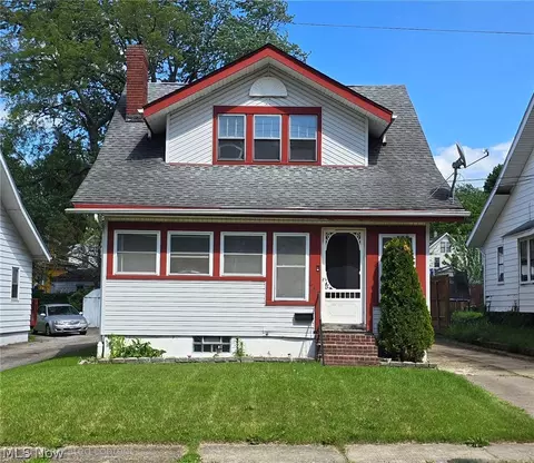647 Columbia Ave, Akron, OH 44310