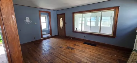 Living - 647 Columbia Ave, Akron, OH 44310 photo 3 of 3