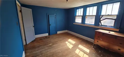 Bedroom - 647 Columbia Ave, Akron, OH 44310 photo 1 of 4