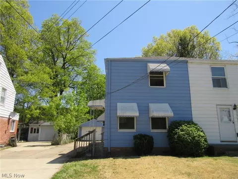 25250 Treadwell Ave, Euclid, OH 44117
