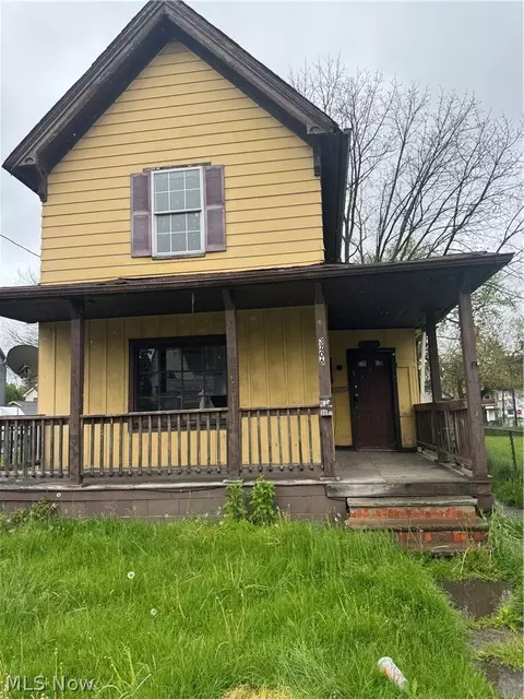 3706 E 71st St, Cleveland, OH 44105