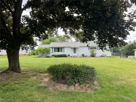 Exterior - 6030 Firestone Rd NE, Canton, OH 44721 photo 2 of 4