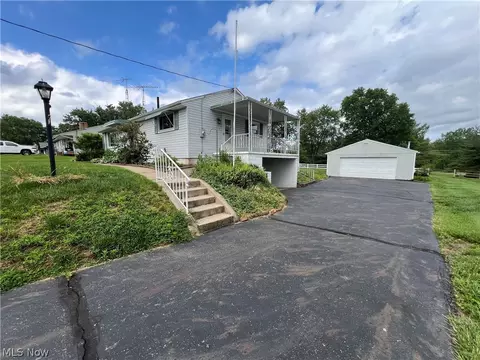 6030 Firestone Rd NE, Canton, OH 44721 photo 4
