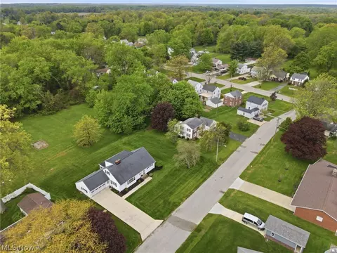 View/Area - 1416 W 64th St, Ashtabula, OH 44004 photo 1 of 3