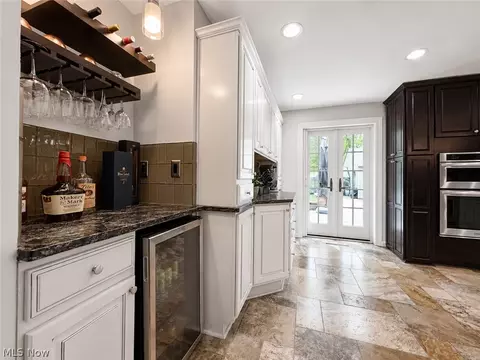 Kitchen - 6325 Crossview Rd, Seven Hills, OH 44131 photo 2 of 7