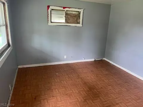 2503 E 29th St, Lorain, OH 44055 photo 4