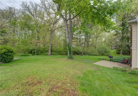 Exterior - 724 Strowbridge Dr, Huron, OH 44839 photo 7 of 8