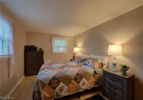 Bedroom - 724 Strowbridge Dr, Huron, OH 44839 photo 1 of 8