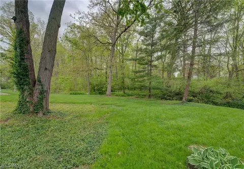 Exterior - 724 Strowbridge Dr, Huron, OH 44839 photo 6 of 8