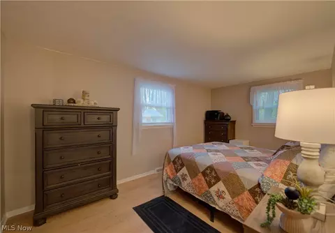 Bedroom - 724 Strowbridge Dr, Huron, OH 44839 photo 2 of 8