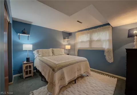 Bedroom - 724 Strowbridge Dr, Huron, OH 44839 photo 6 of 8