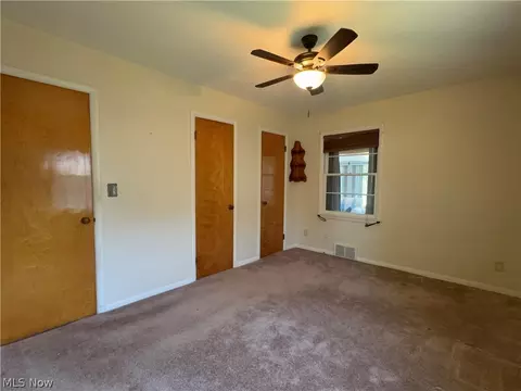 Bedroom - 1942 E 41st St, Ashtabula, OH 44004 photo 3 of 3