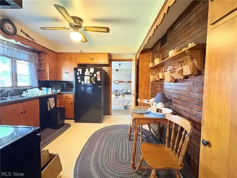Kitchen - 1942 E 41st St, Ashtabula, OH 44004 photo 1 of 2