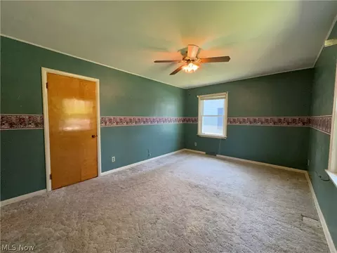 Bedroom - 1942 E 41st St, Ashtabula, OH 44004 photo 1 of 3