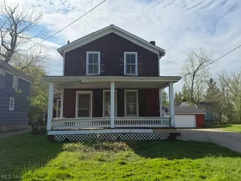 174 Columbus St, Bedford, OH 44146