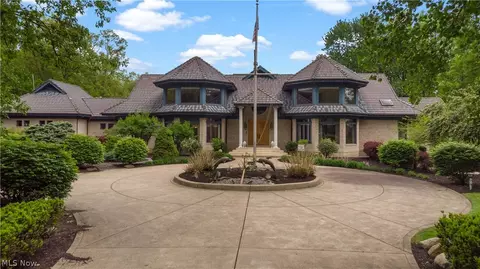 36900 Chester Rd, Avon, OH 44011