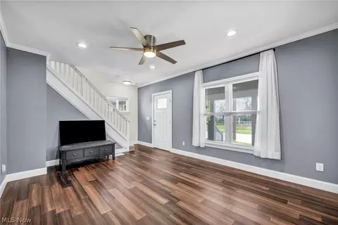 Living - 1646 Walnut Blvd, Ashtabula, OH 44004 photo 1 of 3