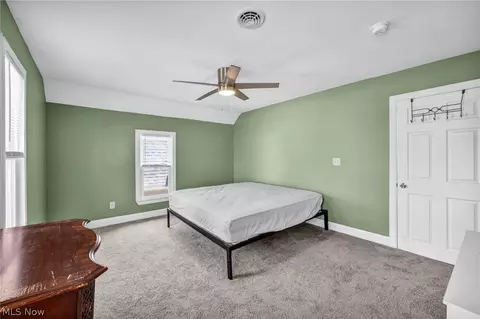 Bedroom - 1646 Walnut Blvd, Ashtabula, OH 44004 photo 2 of 6