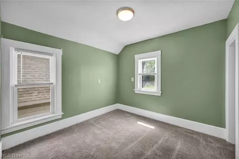 Bedroom - 1646 Walnut Blvd, Ashtabula, OH 44004 photo 3 of 6