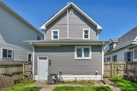 Exterior - 1646 Walnut Blvd, Ashtabula, OH 44004 photo 3 of 3
