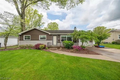 1656 Yolanda Dr, Youngstown, OH 44511